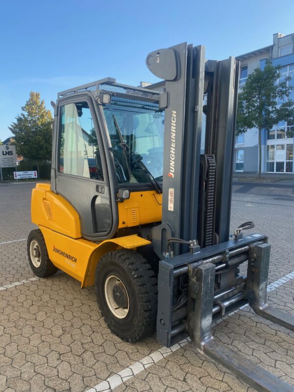 Jungheinrich TFG540 Gas Frontstapler / Hubhöhe 4500mm / 3.900kg Hubkraft / Seriennummer FN370961 / 2238 Betriebsstunden – Bild 3