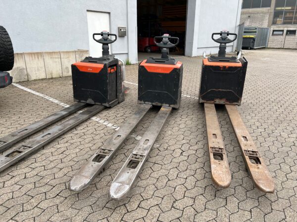 BT LPE 250 Gabellänge 2.350mm / Niederhubwagen Hubwagen Elektrohubwagen Bj. 2016 / 3196 Stunden / TOP ZUSTAND – Bild 2