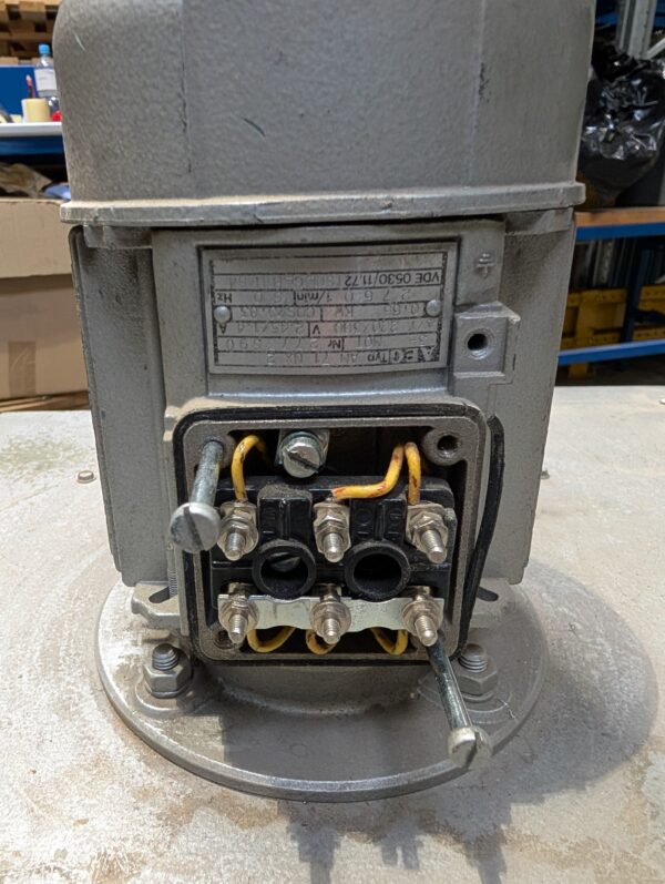 Sandstrahlkabine mit Filteranlage EOC TR70-S inkl. Staubabsaugung K15S – Baujahr 1991 – Bild 8