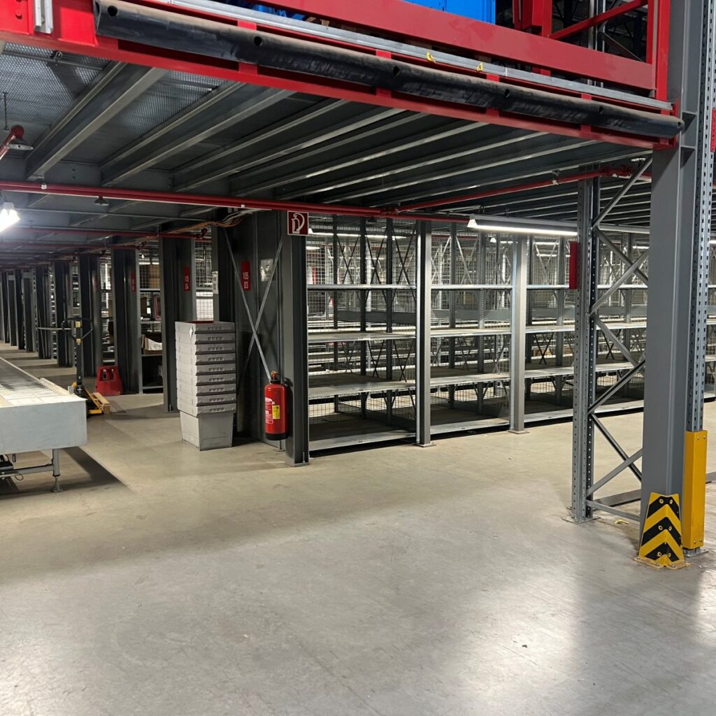 Dexion Fachbodenregal HL280 | Höhe 9.000 mm | Gebraucht