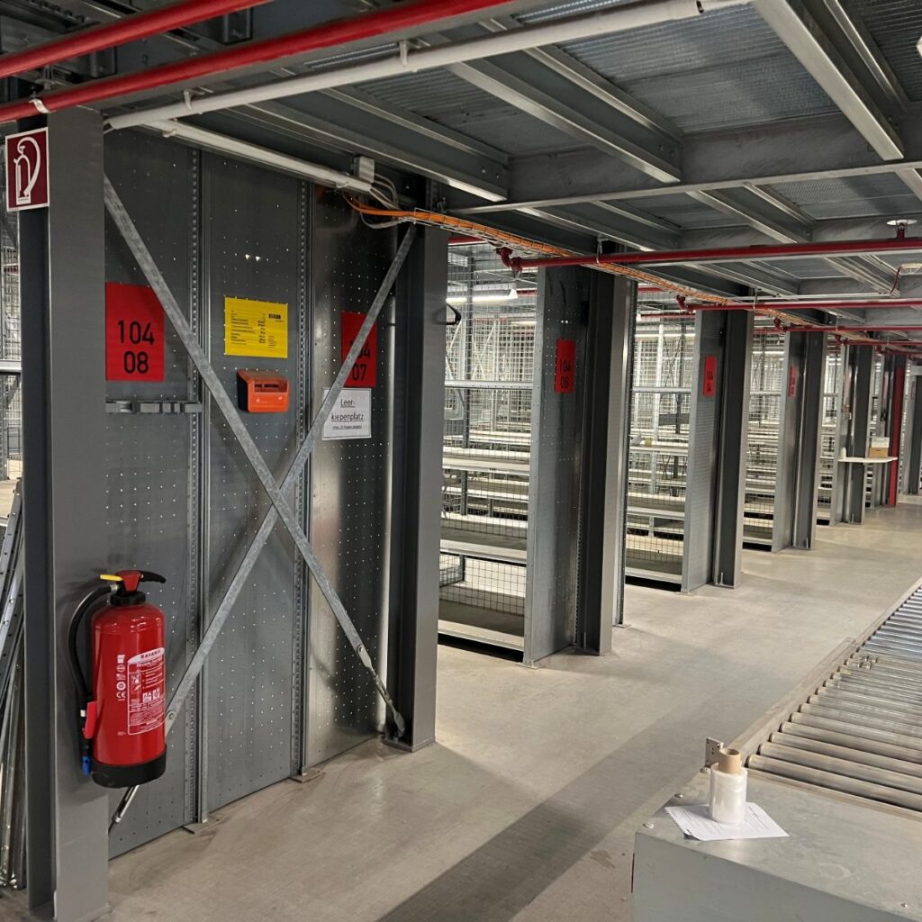 Dexion Fachbodenregal HL280 | Höhe 9.000 mm | Gebraucht
