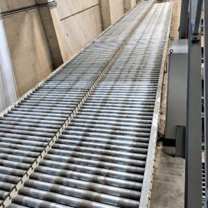 CONBELT SOLUTIONS RS AT 90 Pallet Conveyor | Used, image 2 of 3