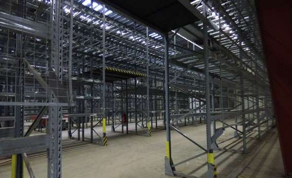 Furniture retailer, NRW – Dismantling of pallet racking